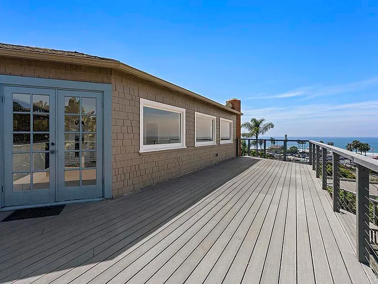 1654 Camino Del Mar #UPPER — Photo 2