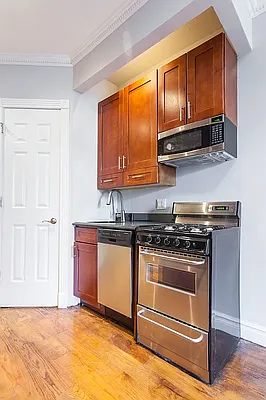 Rented by REAL New York | media 4