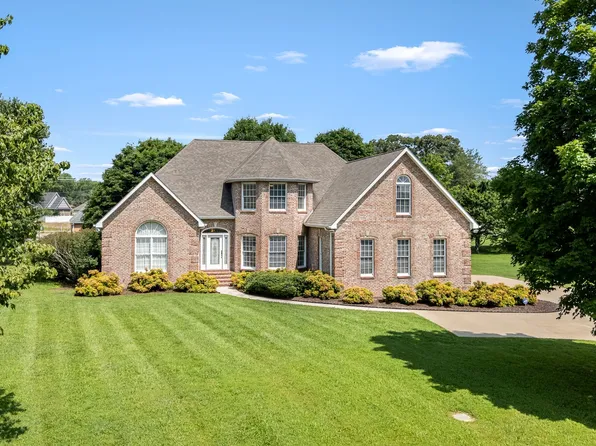 111 Fairways Blvd N, Tullahoma, TN 37388