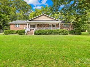 724 Sparrow Springs Rd, Kings Mountain, NC 28086