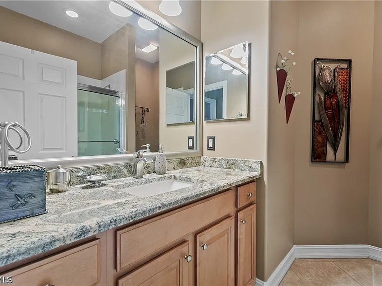 12021 Brassie Cir #C — Photo 6
