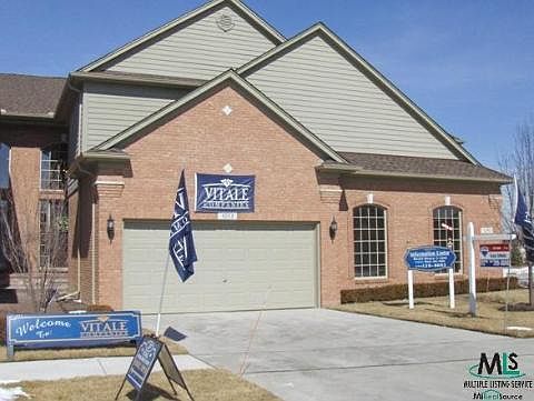 1st image of 1033 E Lorenzo Ct