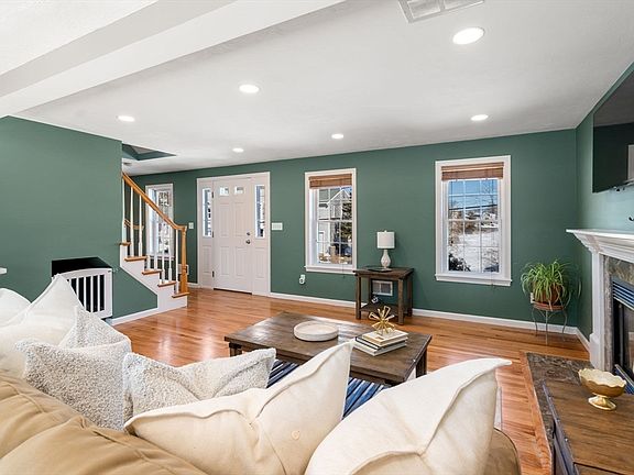 5th image of 9 Davids Island Rd