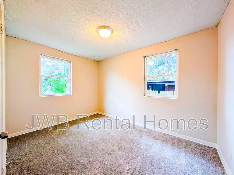 2830 San Diego Plz — Photo 5