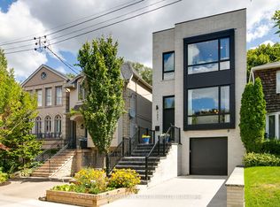 1031 Spadina Rd, Toronto, ON M5N 2M7