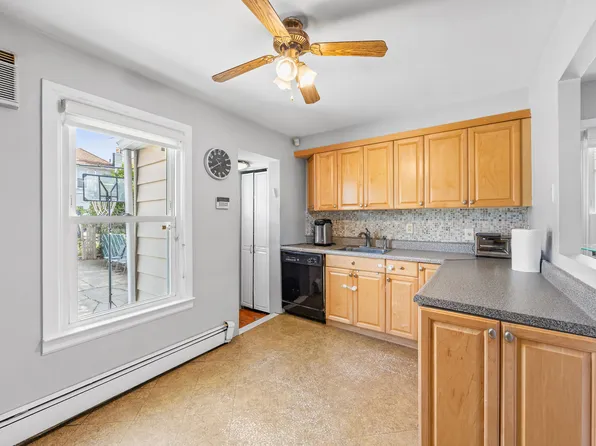 1569 East 34th Street image 8 of 21