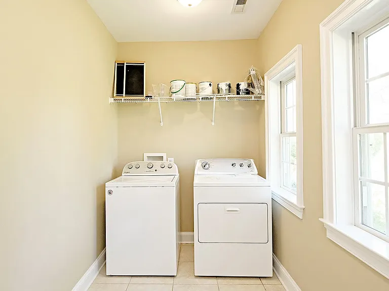 103 Linden St — Photo 12