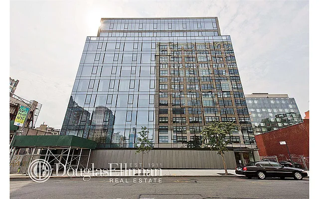 Sold by Douglas Elliman | media 15