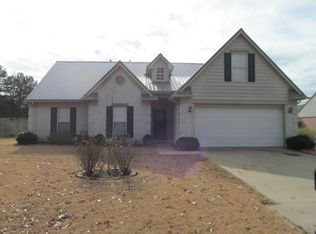 101 Keating Grove Dr, Batesville, MS 38606