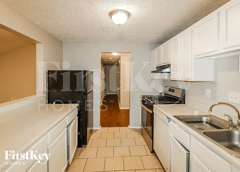 5361 Martins Crossing Rd — Photo 6