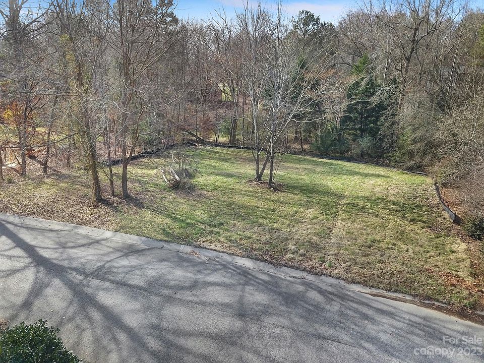 1st image of 2957 Ellington Dr