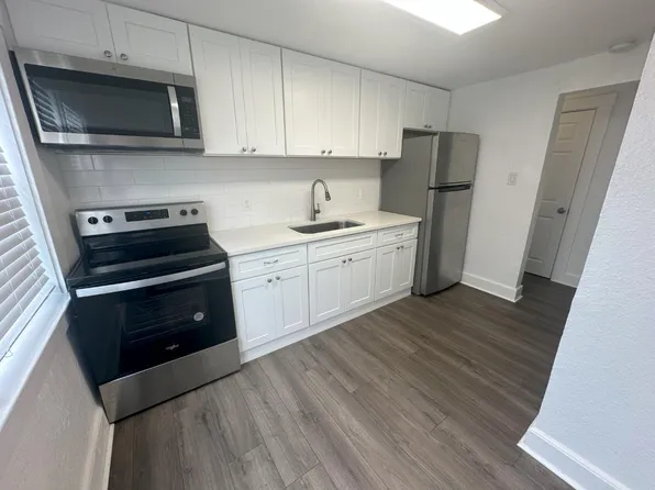 215 S Seacrest Blvd #2, Boynton Beach, FL 33435