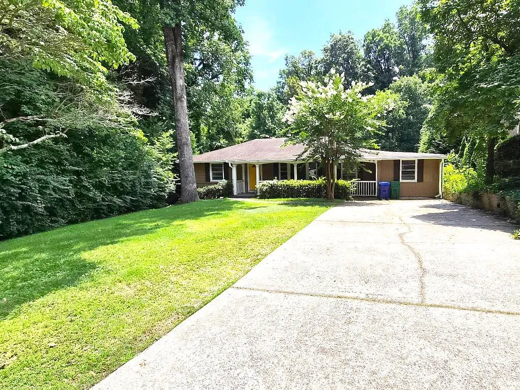 3 bed, 2.0 bath, 1522 sqft, $3,000 — Photo 2
