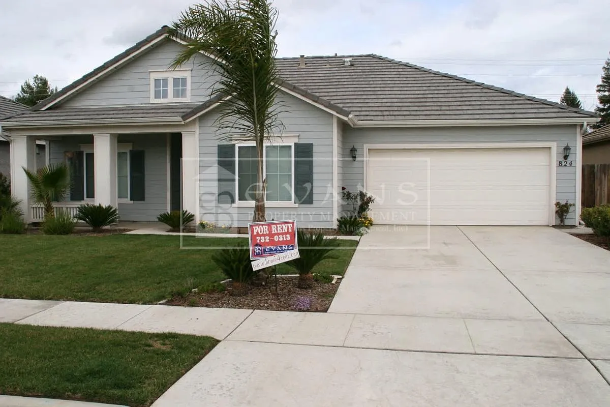 824 W James Ct photo 1