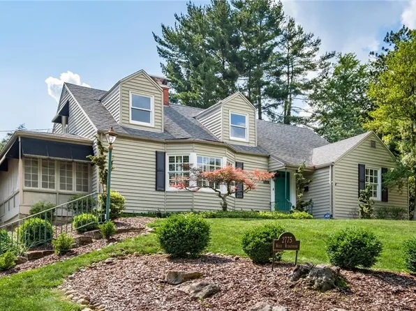 2775 W Ridgewood Cir, Zanesville, OH 43701