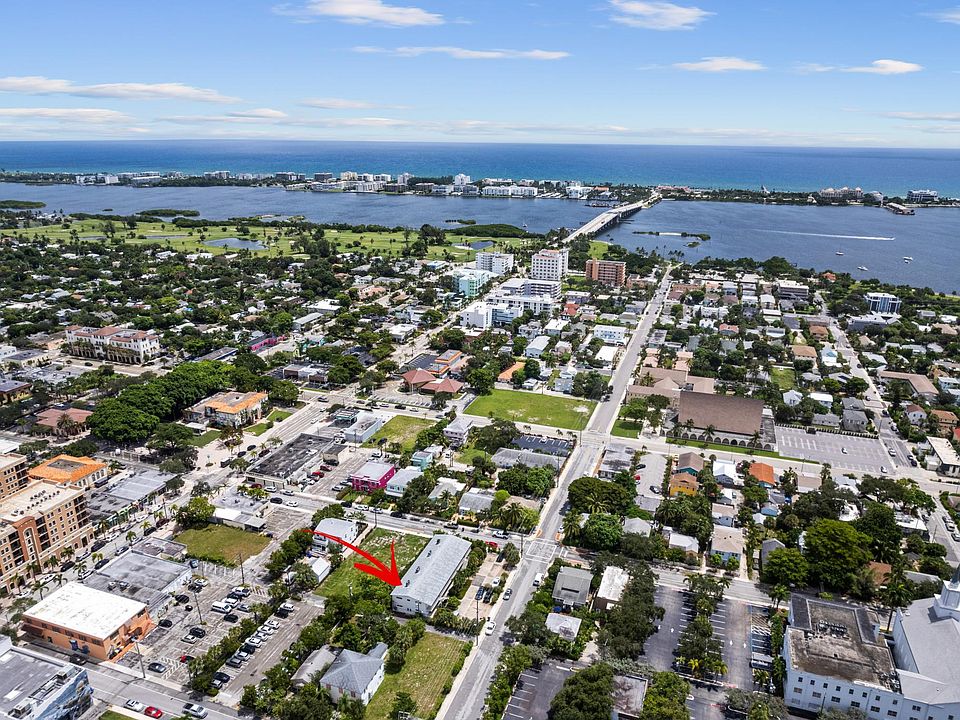 Aerial showing proximity to the beach and Lake/Lucerne Ave