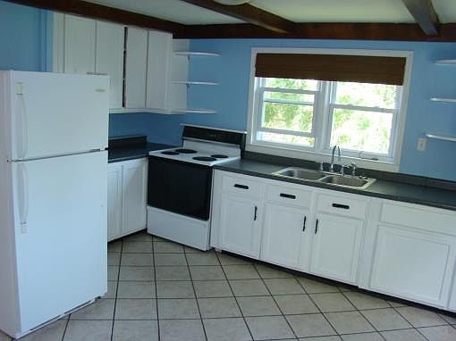5th image of 800 S 18th St