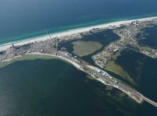 232 Sabine Dr, Gulf Breeze, FL 32561