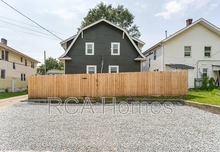 1601 Villa Ave — Photo 14