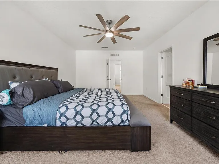 1467 Riverboat Dr — Photo 18