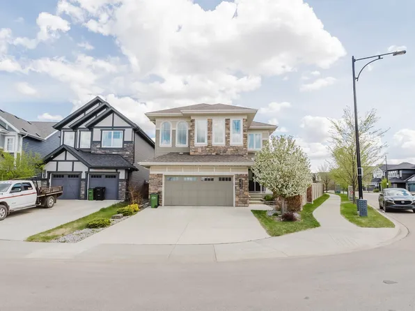3571 Keswick Blvd SW, Edmonton, AB T6W 3W9