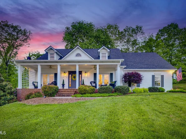 204 Sandy Point Dr, Blountville, TN 37617