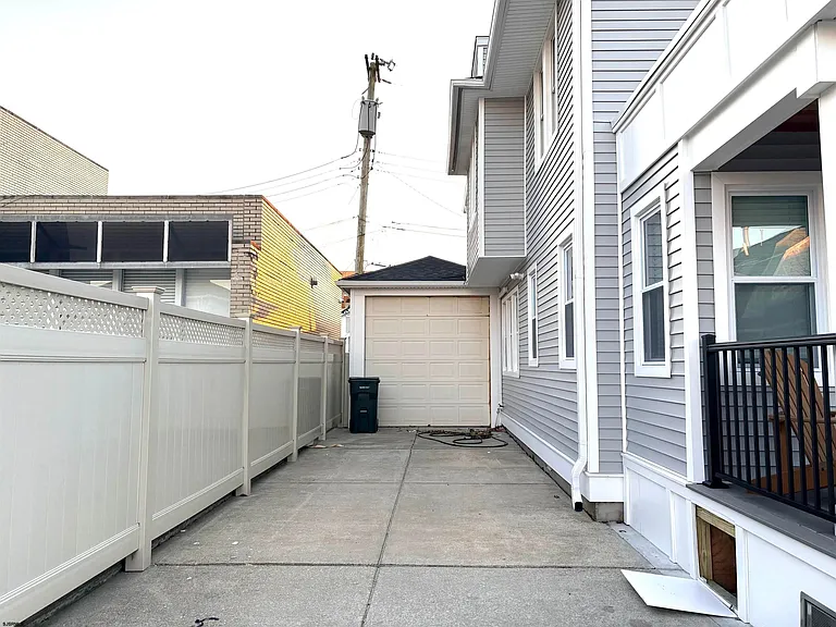 6 N Jasper Ave — Photo 5