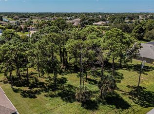 279 Long Meadow Ln, Rotonda West, FL 33947