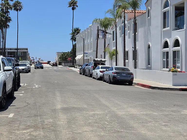 1812 W Balboa Blvd #B — Photo 27