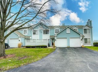 441 Yorktown Ct #441, Aurora, IL 60504