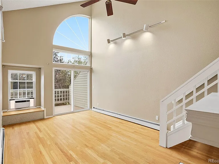 7448 Singing Hills Ct — Photo 4