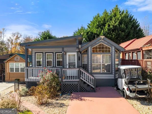 43 Wapiti Ln, Cleveland, GA 30528