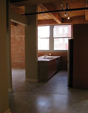 4th image of 408 W 8th St APT 606