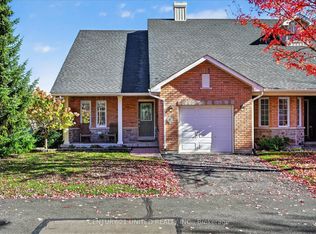 6 Village Cres, Peterborough, ON K9J8S7