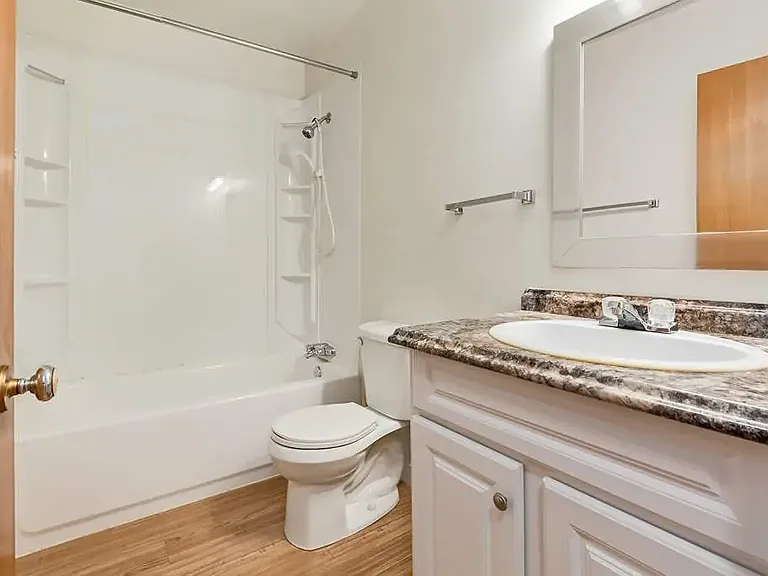 535 Belfast St SE — Photo 7