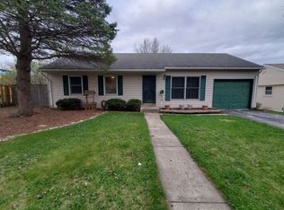 219 Barbara Ln, Steger, IL 60475