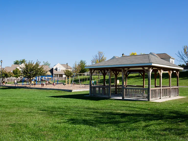 Bellevue - Liberty Military Housing — Photo 32
