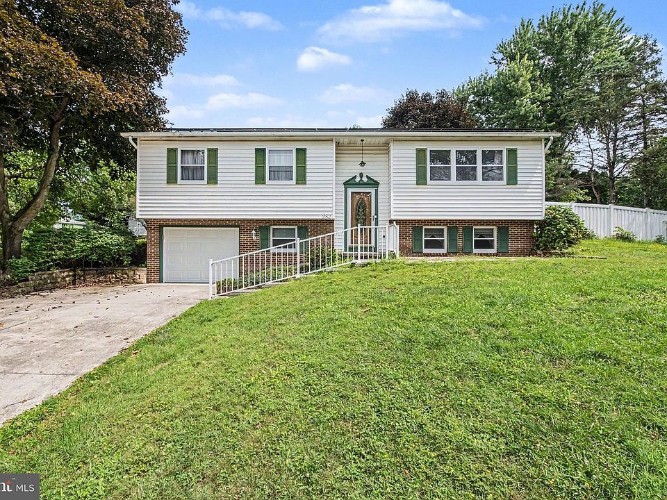 1st image of 282 Bradley Cir