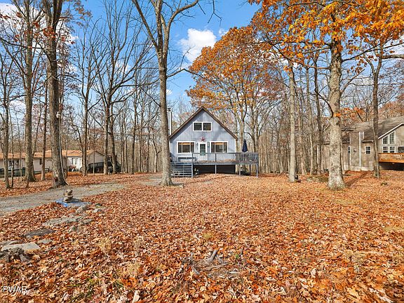 2nd image of 113 Pebble Rock Rd