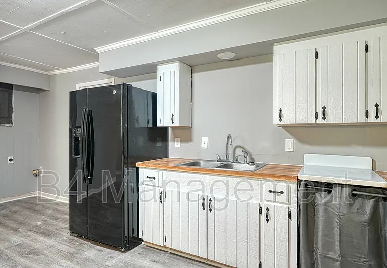 168 Cherokee Cir #2 — Photo 12