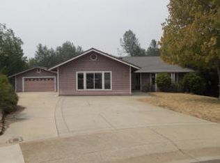 2284 Wicklow St, Redding, CA 96001