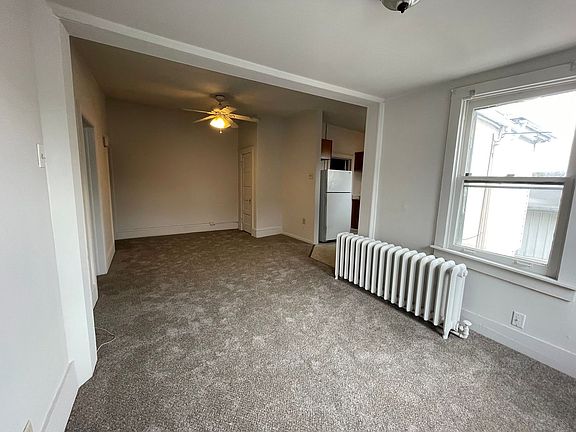 4th image of 71-73 E Broad St #712N