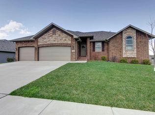 1641 N Pinnacle Ave, Nixa, MO 65714