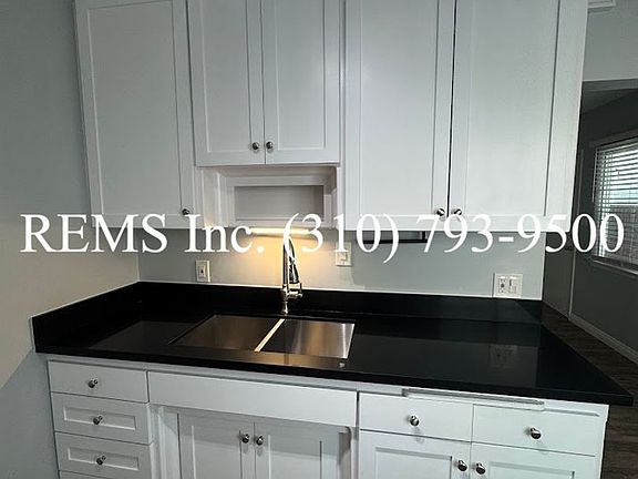 5th image of 907 Manhattan Ave APT 4