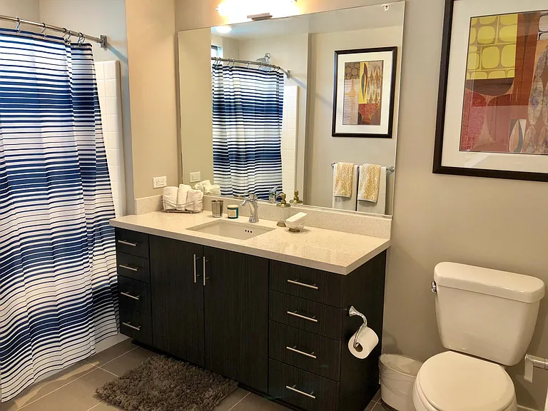 Amo Apartments Little Italy — Photo 41
