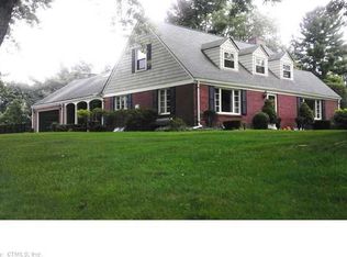 4 Sulgrave Rd, West Hartford, CT 06107