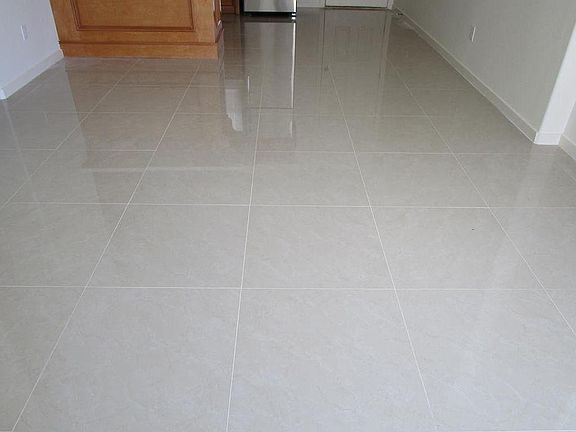 2nd image of 402 Downing Ave #3