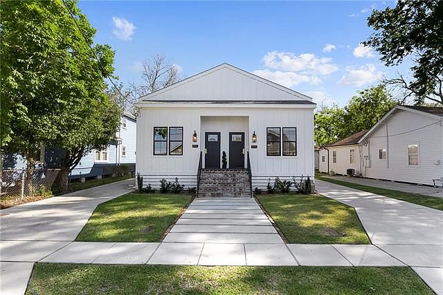 1st image of 3650 Bauvais St