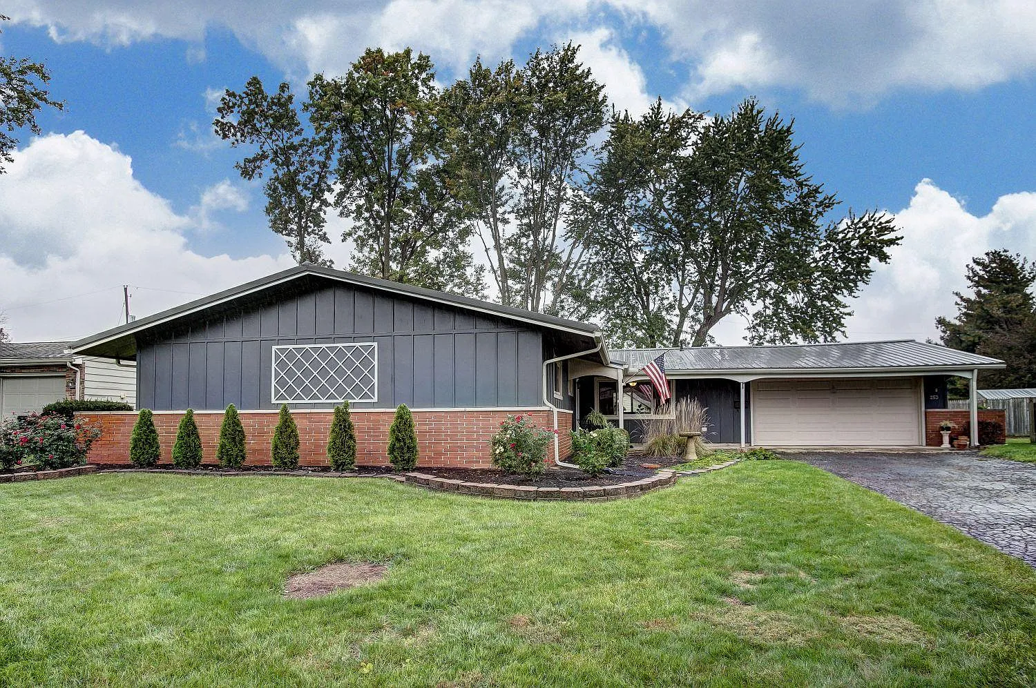 253 Flint Ridge Dr photo 1