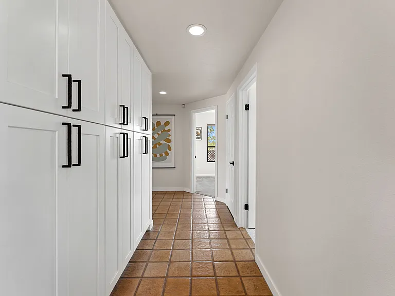 1411 W Sandhill Cir — Photo 19